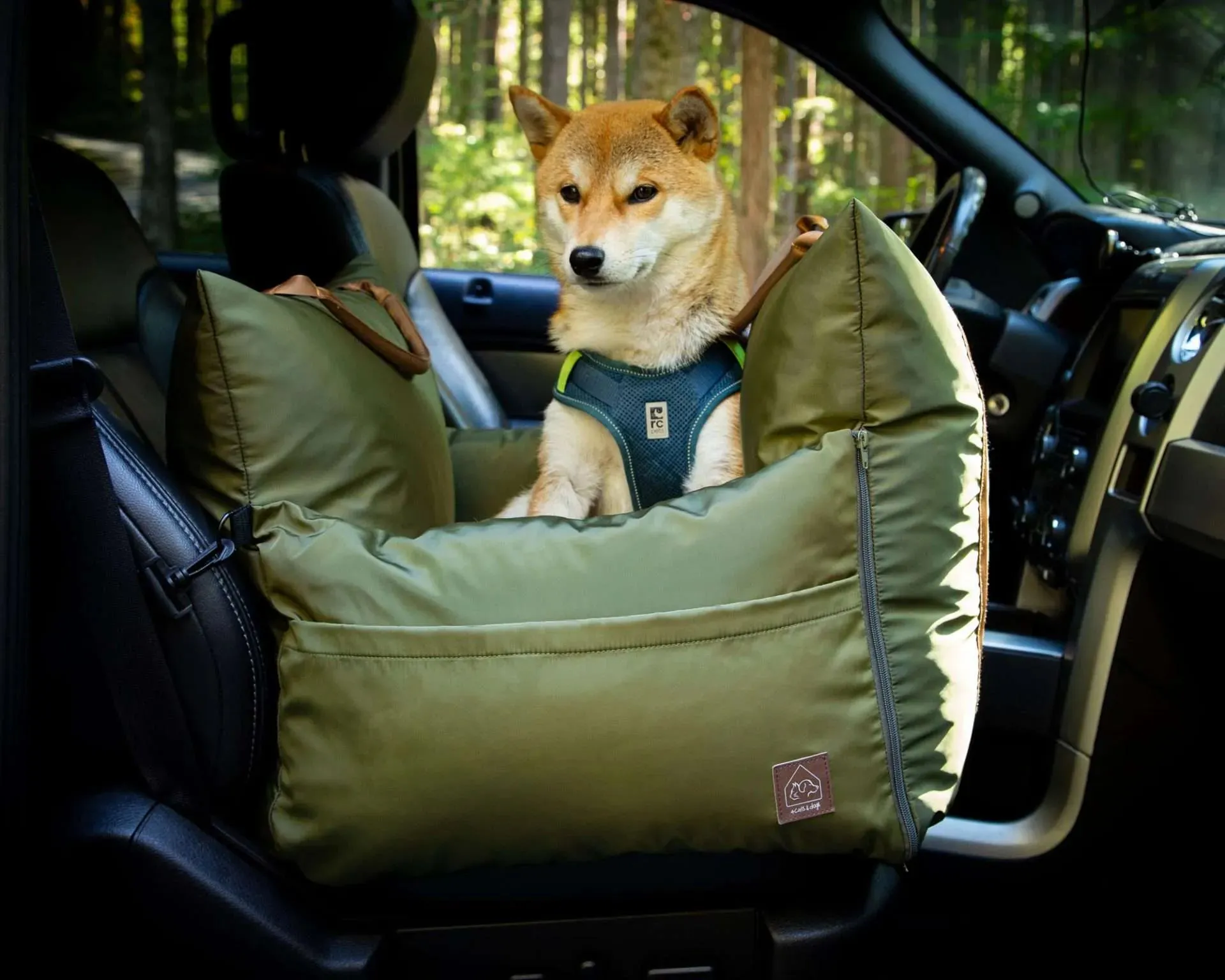 4 Cats & Dogs Marco Car & Travel Bed