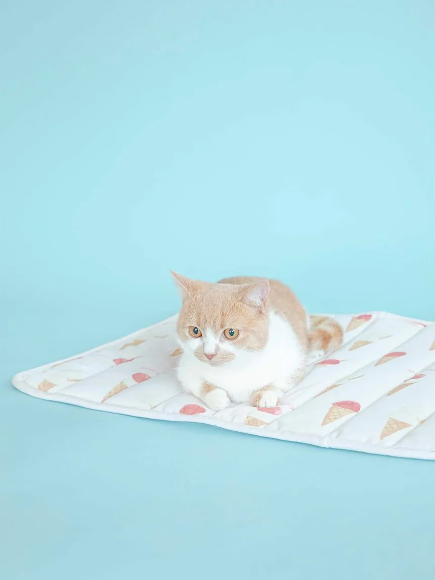 CAT&DOG Ice Cream Motif Cooling Mat
