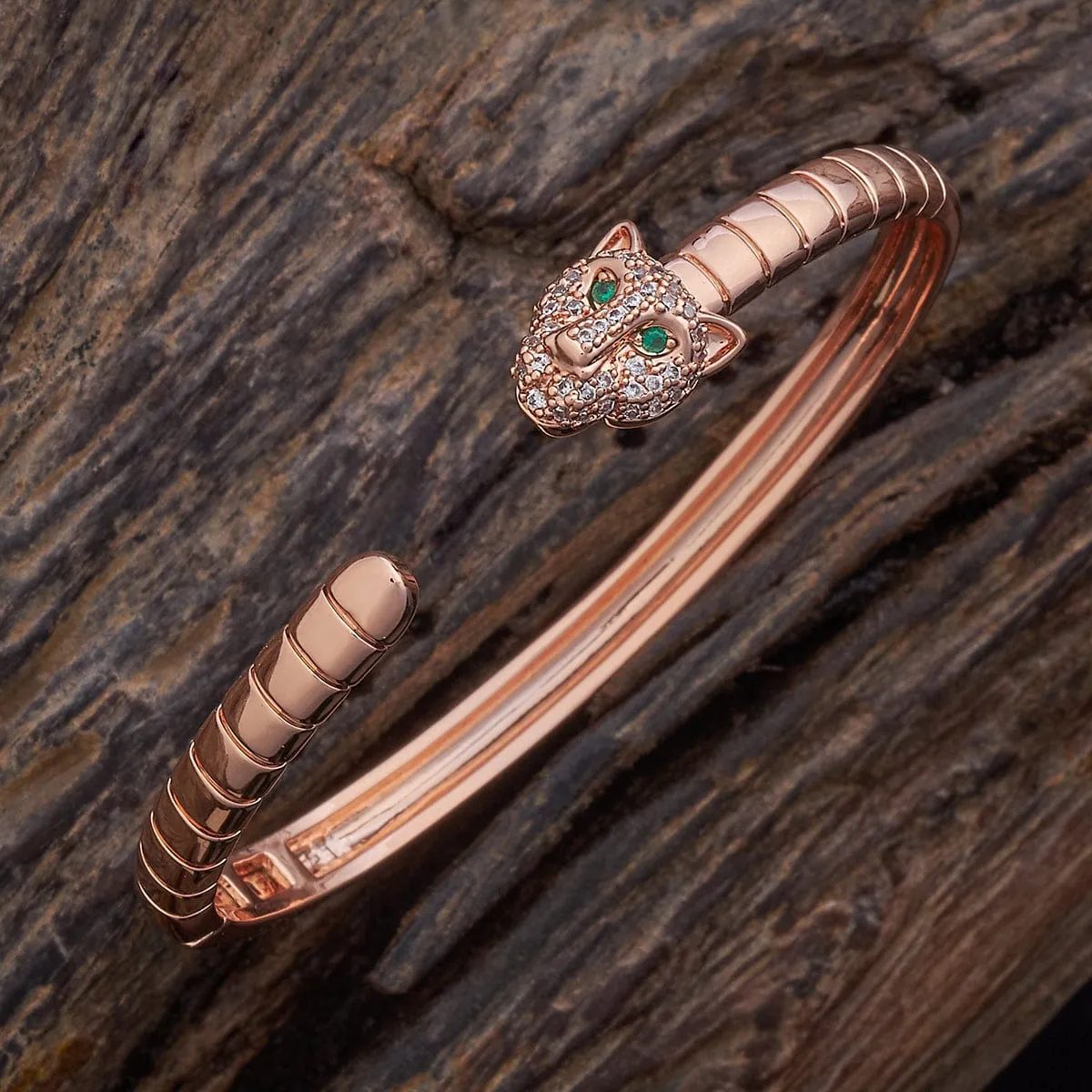 Zircon Kada 176059